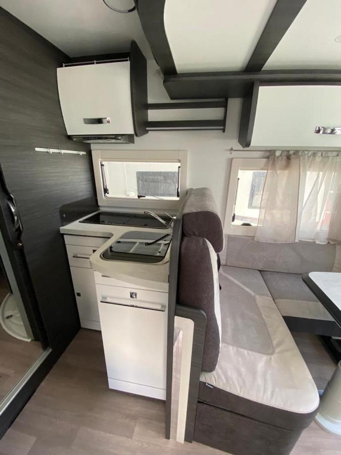Magnifica Autocaravana Adria Matrix Axess 670Sl กรานาดา ภายนอก รูปภาพ